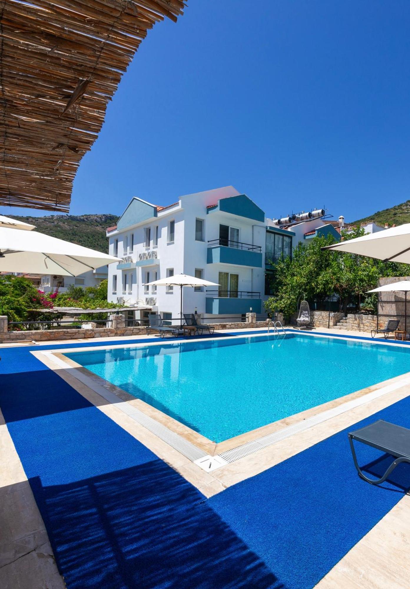Oezguem Suite Otel Datca Exterior photo