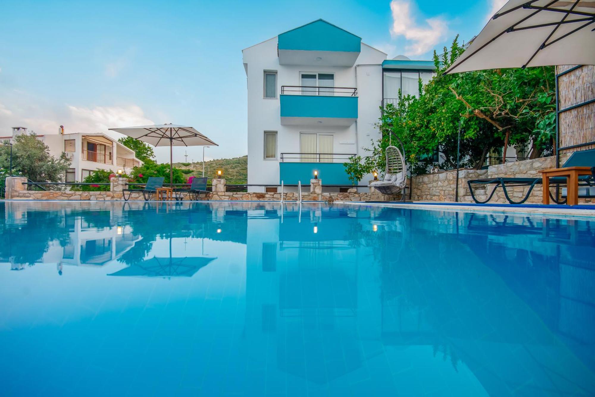 Oezguem Suite Otel Datca Exterior photo