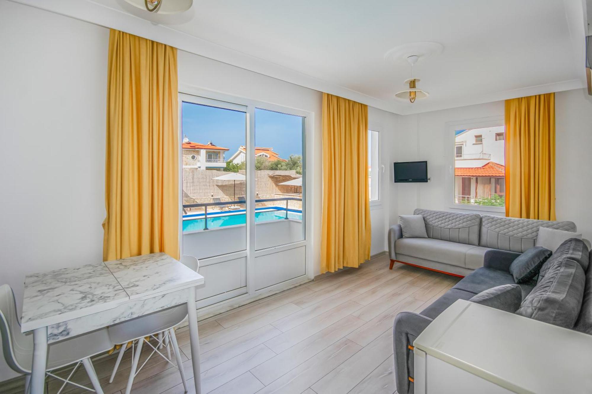 Oezguem Suite Otel Datca Exterior photo